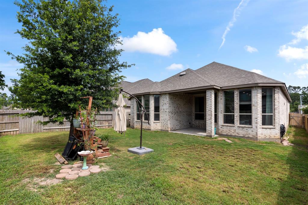 17102 Crimson Crest Drive, Conroe, Texas image 30