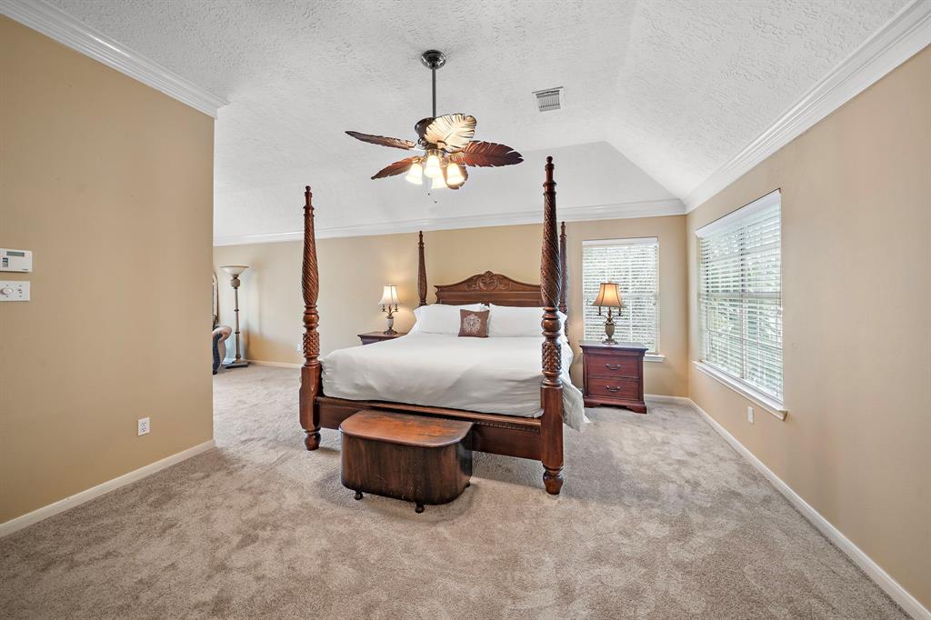 427 W North Hill Drive, Spring, Texas image 16
