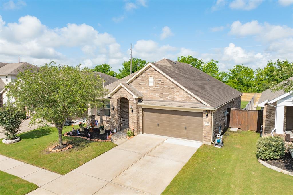 9534 Ocean Drive, Iowa Colony, Texas image 2