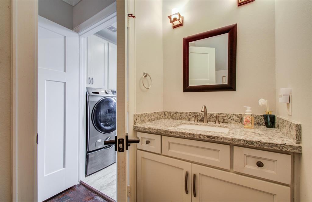 4303 Jonathan Street, Bellaire, Texas image 17