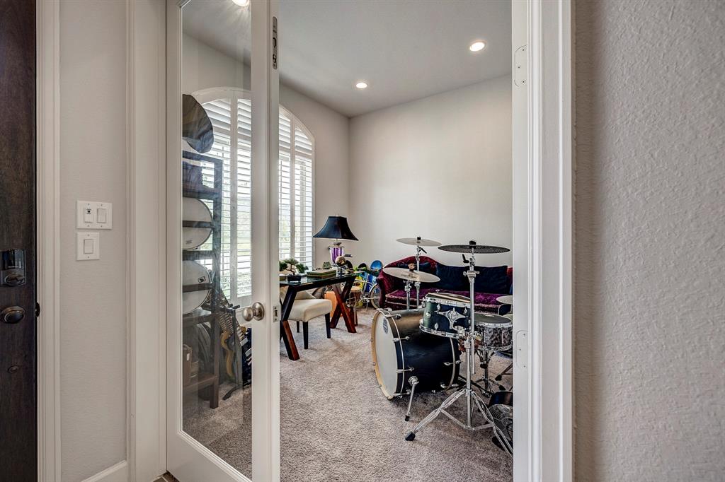 318 Sky Top Drive