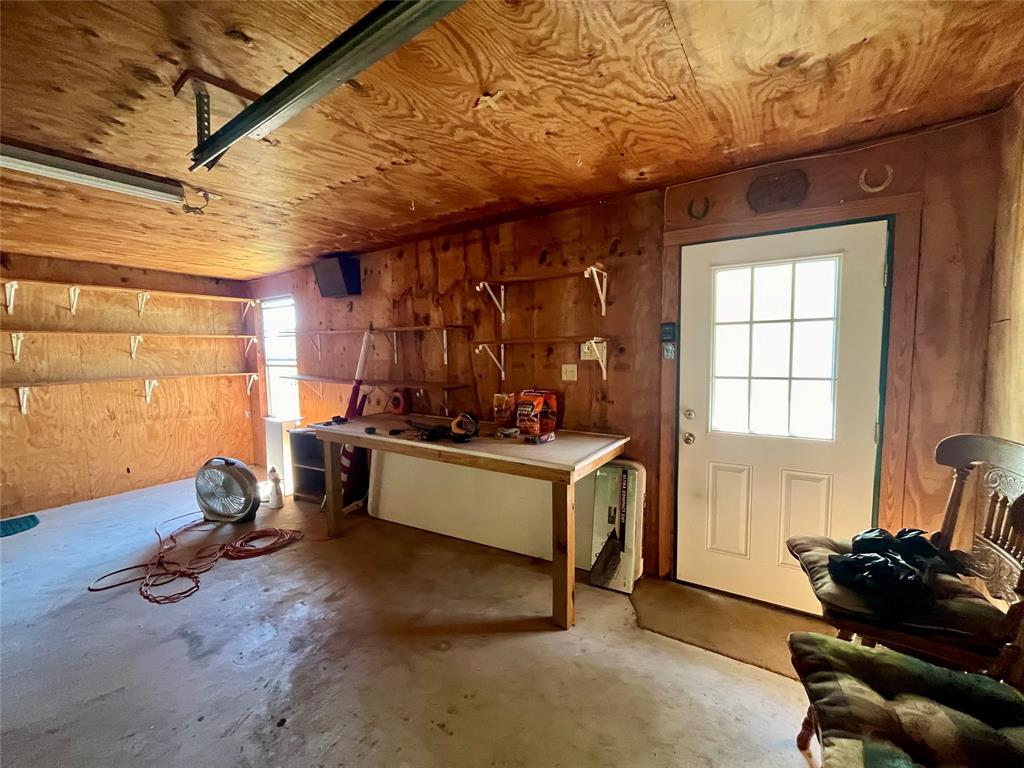 3634 Fm 1291, Ledbetter, Texas image 25