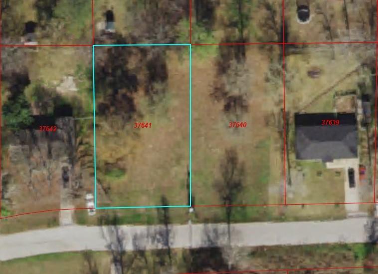 130 Town And Country Drive, Huntsville, Texas image 1