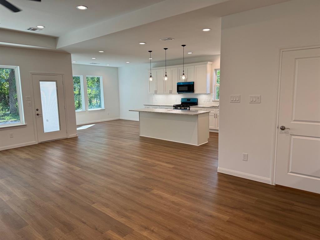 6405 Carver Avenue, Texas City, Texas image 2