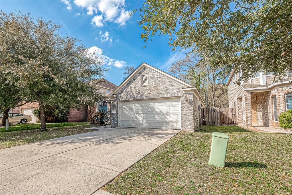 2335 Village Leaf Drive, Spring, Texas image 3