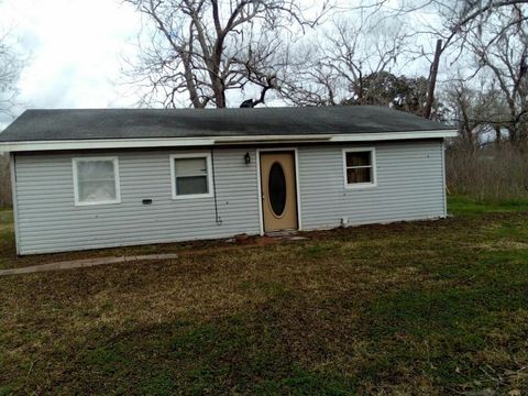 A home in Brazoria