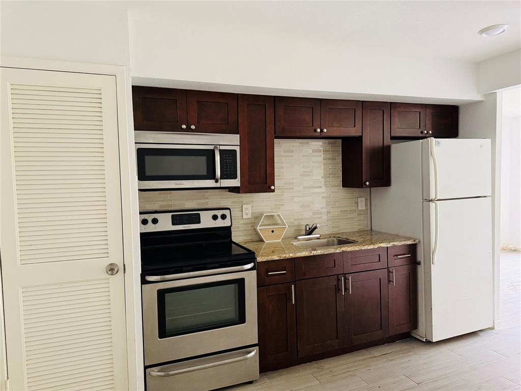 12900 Walden Road #709, Montgomery, Texas image 2