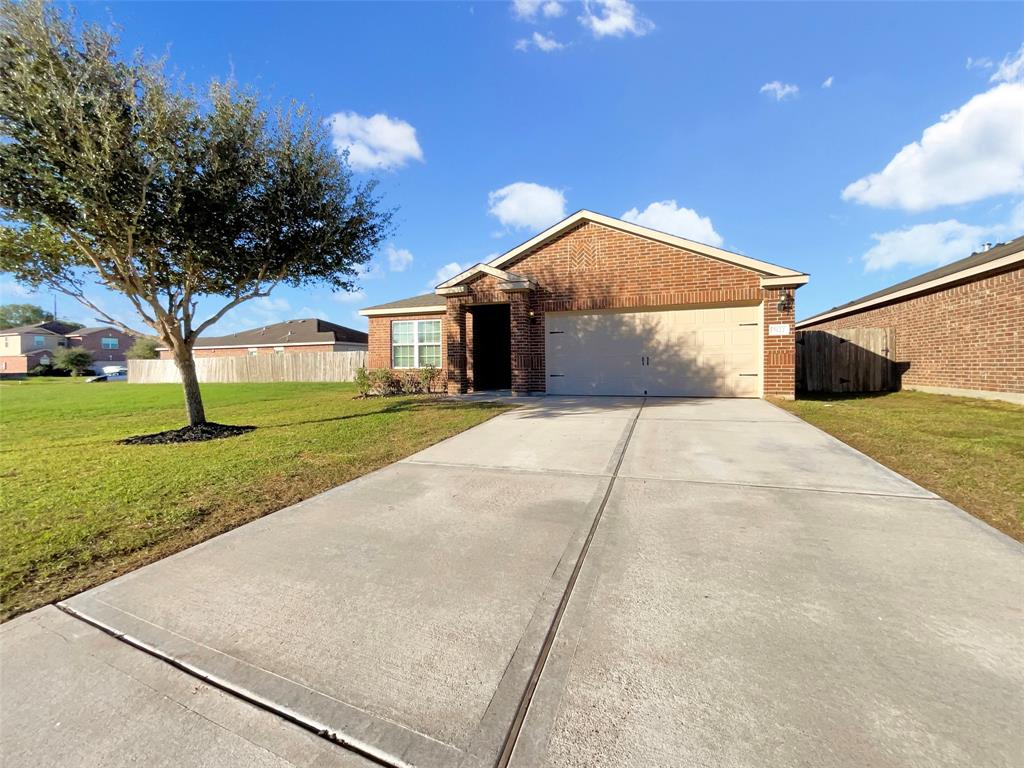 5122 Breezy Parke Lane, Rosenberg, Texas image 9