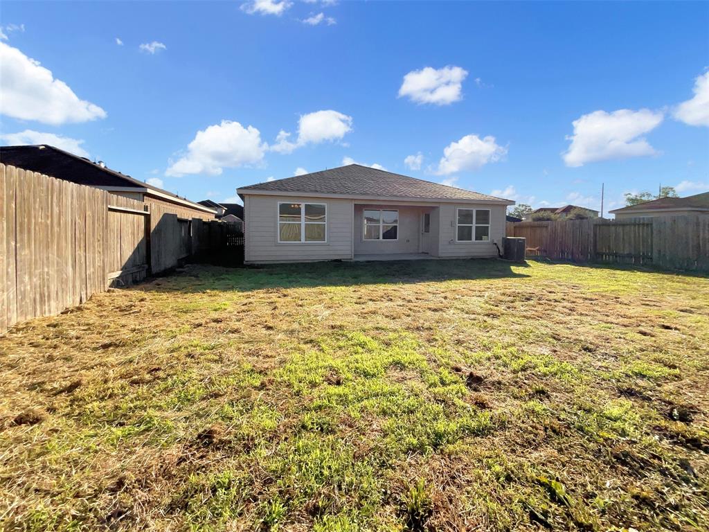 5122 Breezy Parke Lane, Rosenberg, Texas image 8