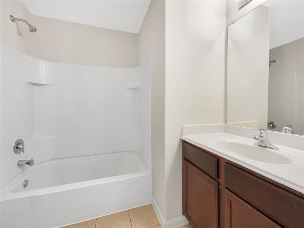 5122 Breezy Parke Lane, Rosenberg, Texas image 11