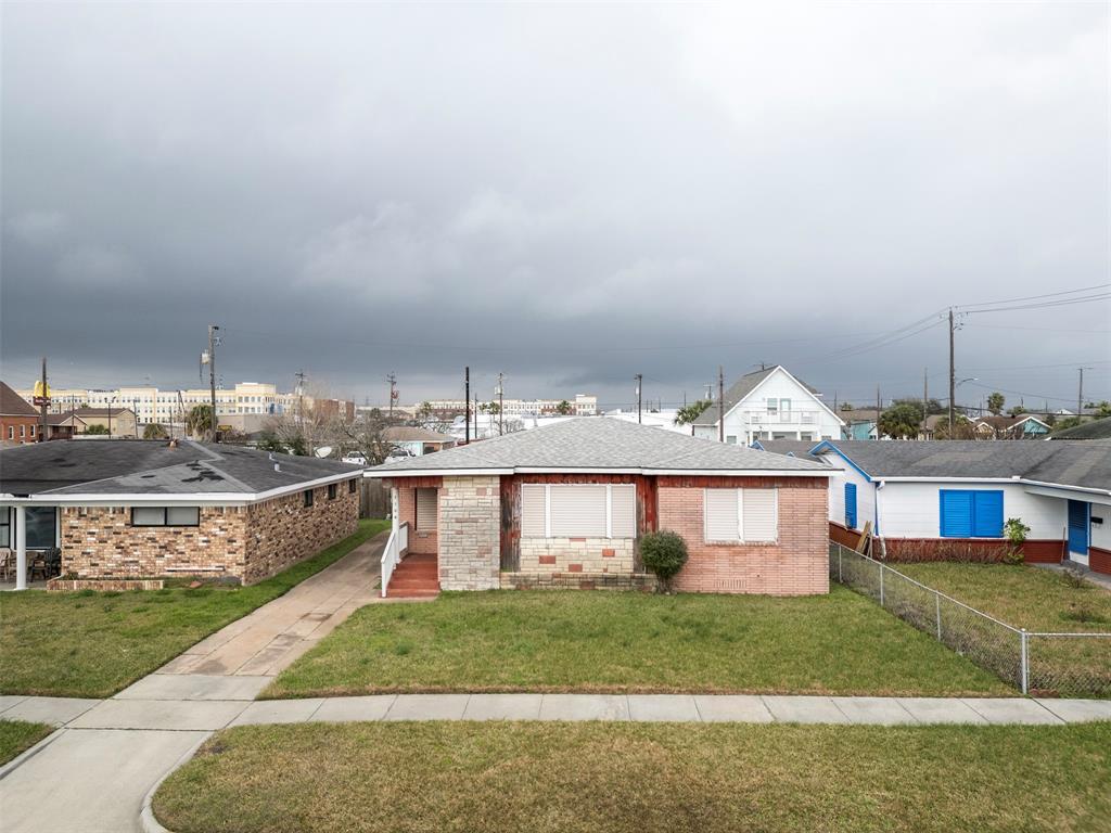 5108 Avenue L Street, Galveston, Texas image 1