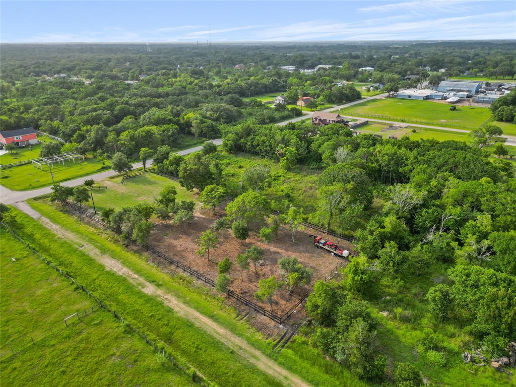 7607 Burns Street, Hitchcock, Texas image 12