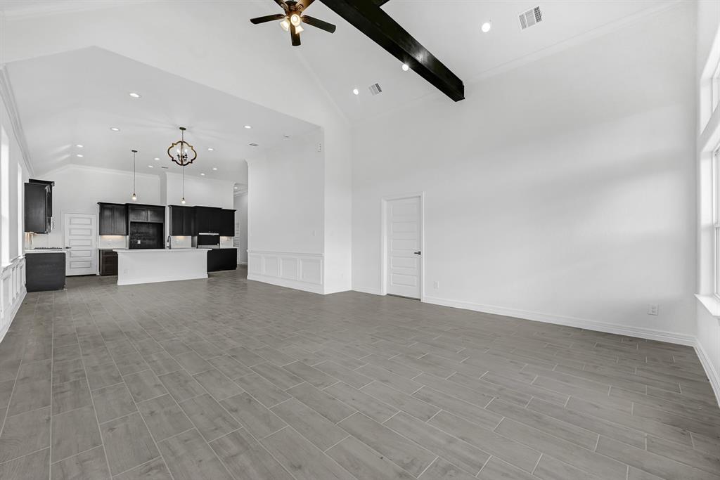 318 Little Spring Court, Anahuac, Texas image 11