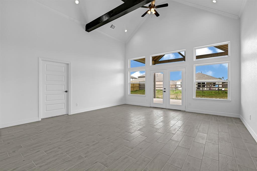 318 Little Spring Court, Anahuac, Texas image 10