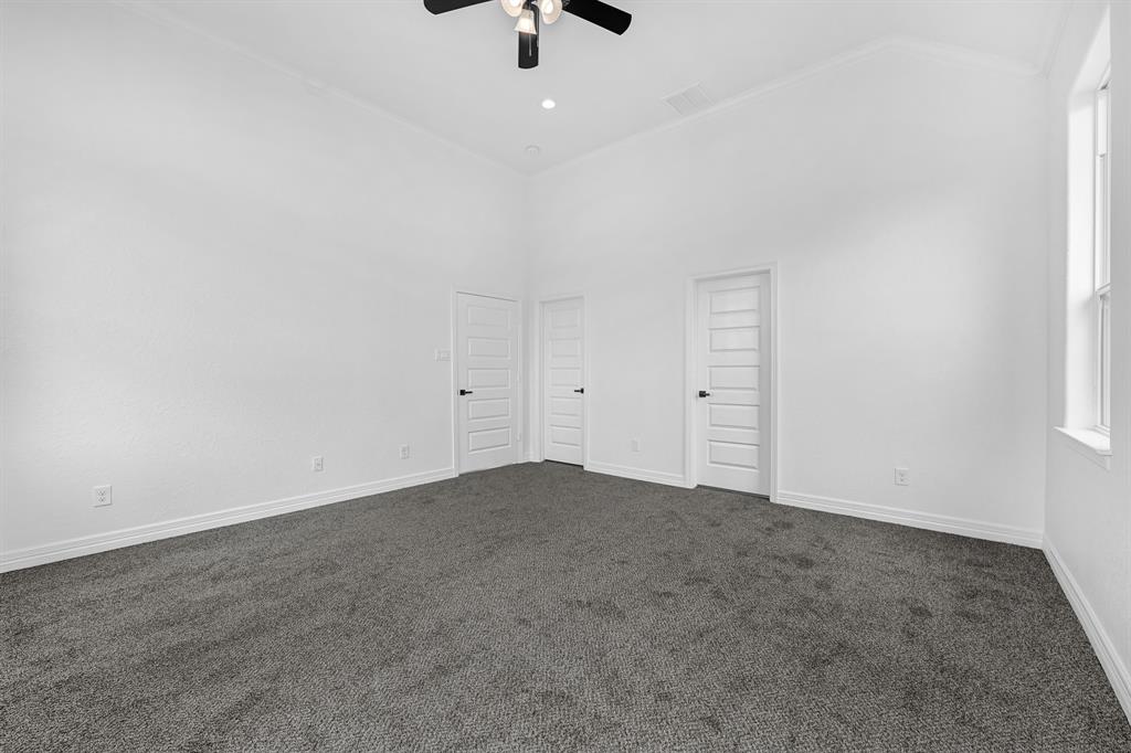 318 Little Spring Court, Anahuac, Texas image 19
