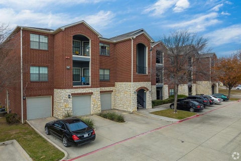 Condo For Rent - 1350 Skyline Rd Rd<br/> Grand Prairie, TX 75051