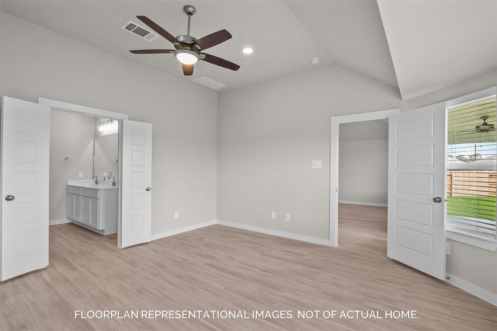 22676 Hackberry Leaf Drive, New Caney, Texas image 3