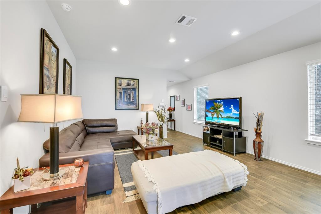 13923 Great Pines Court