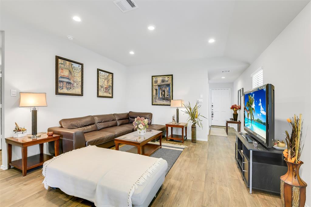13923 Great Pines Court