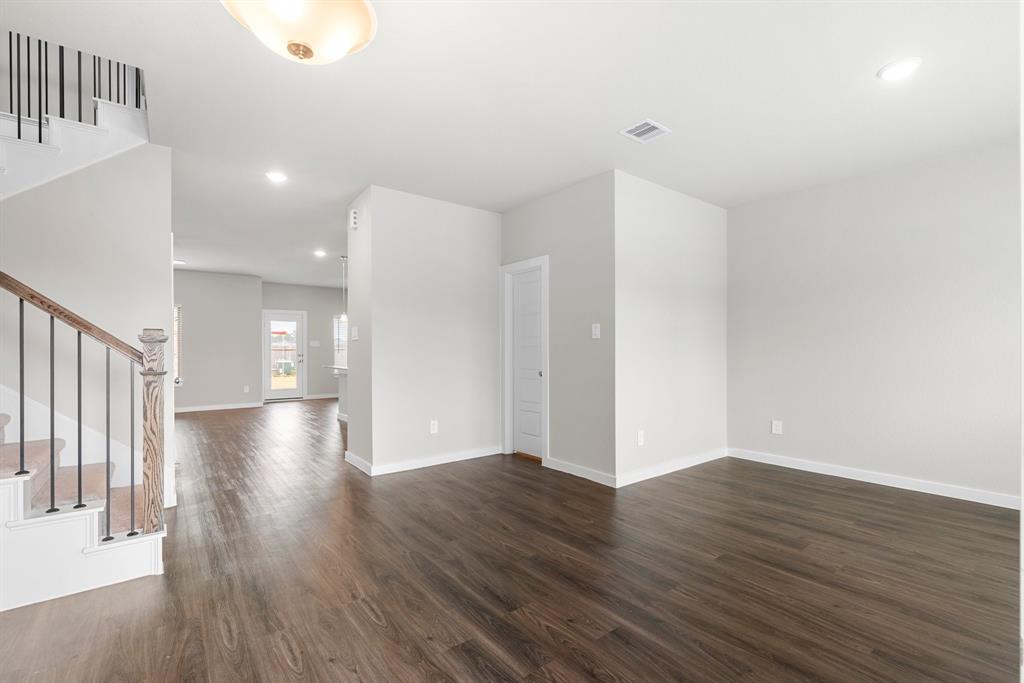 319 Stablebrook Street