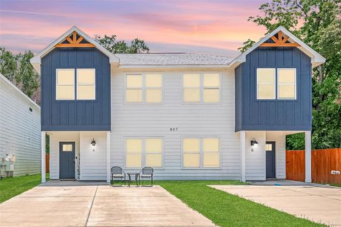 807 Avenue J Place Conroe TX 77301