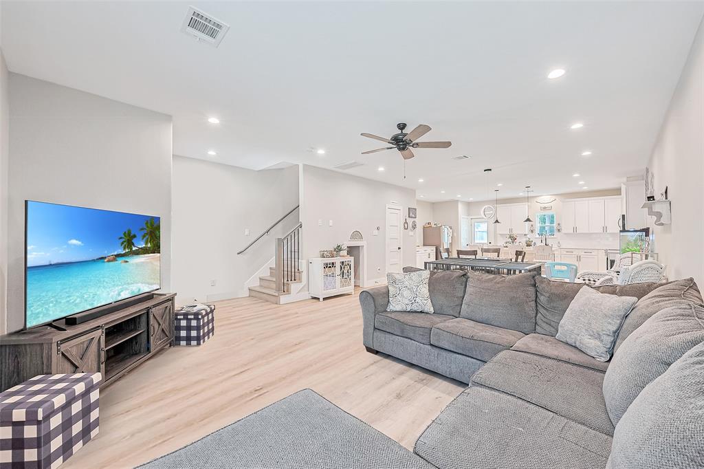 807 Avenue J Place