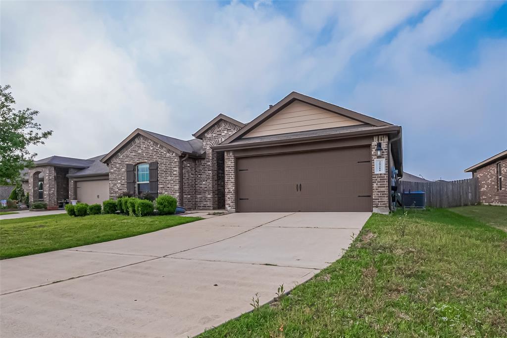 29211 Dunns Creek Court