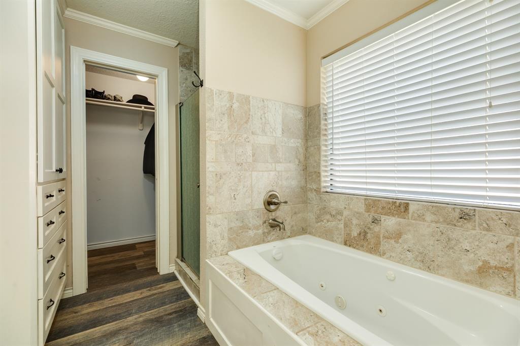 207 Audubon Woods Court, Richwood, Texas image 18
