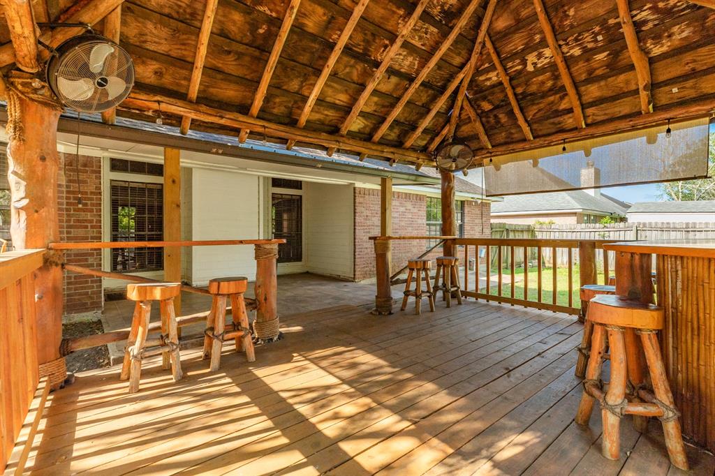 207 Audubon Woods Court, Richwood, Texas image 6