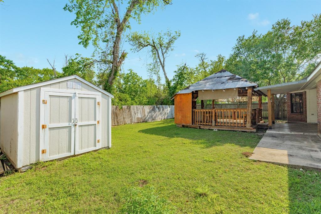 207 Audubon Woods Court, Richwood, Texas image 25