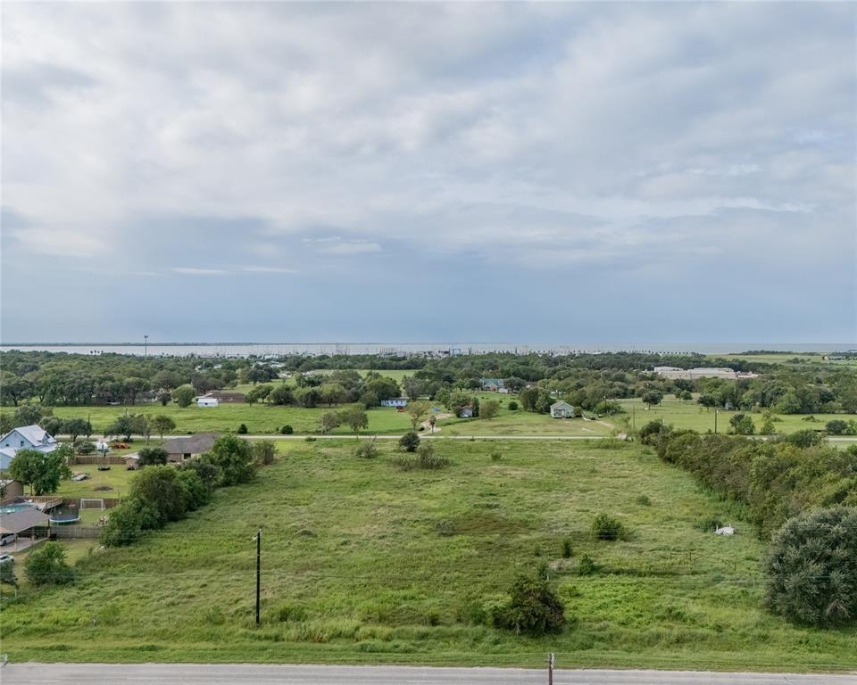 Henderson Avenue, Palacios, Texas image 2