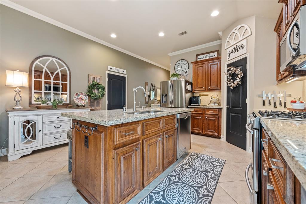 27438 Channing Springs Drive, Spring, Texas image 9