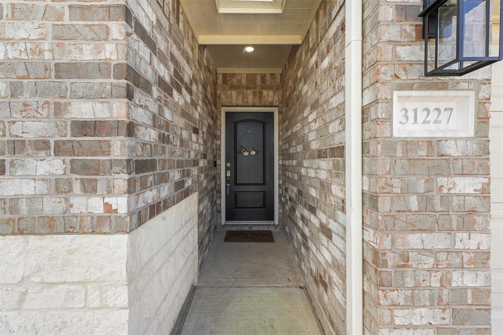 31227 Roos River Drive
