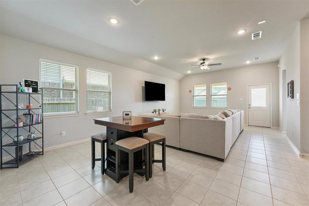 31227 Roos River Drive