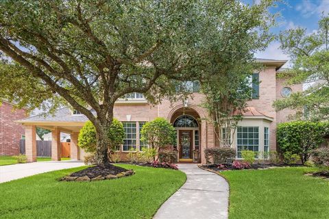 2122 Misty River Trail Kingwood TX 77345