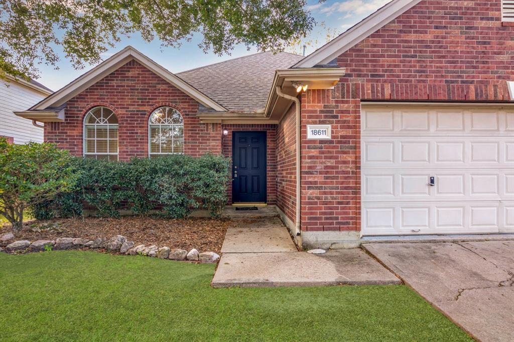 18611 Woodbreeze Drive, Humble, Texas image 4