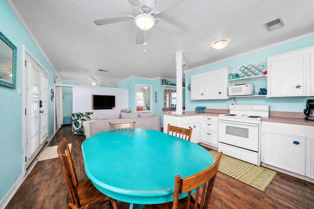 23150 Camino Street, Galveston, Texas image 6