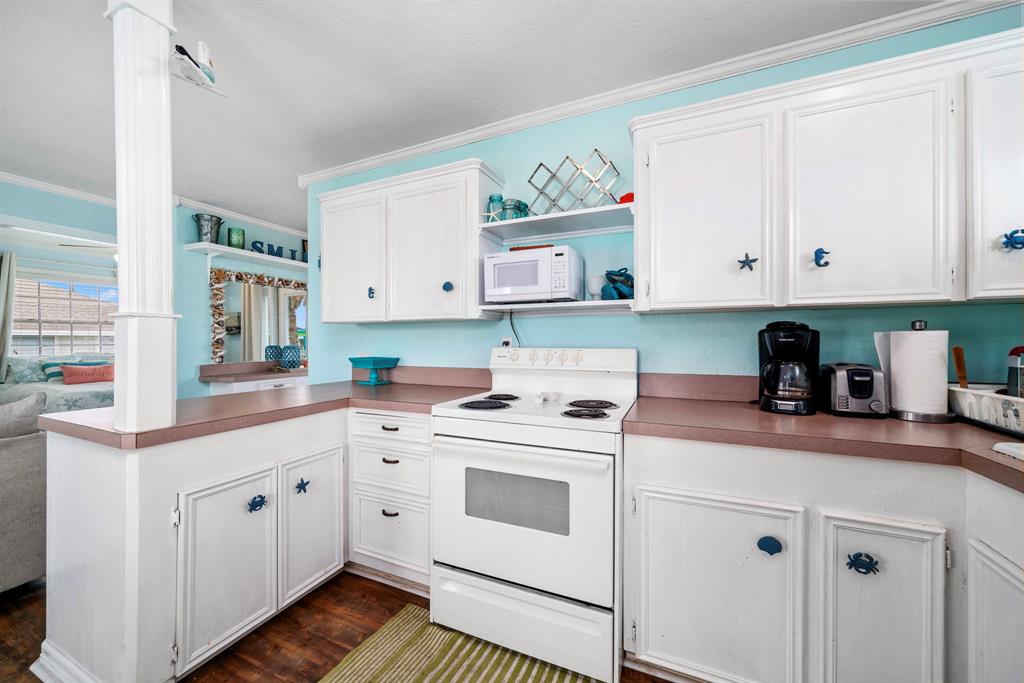 23150 Camino Street, Galveston, Texas image 7