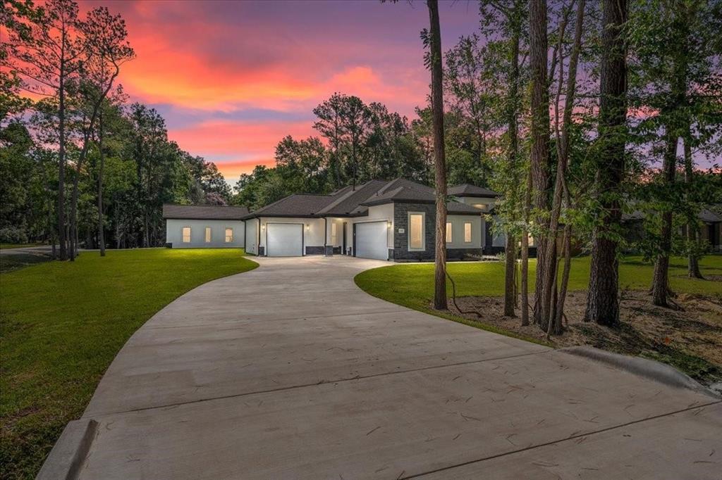 718 Weeping Willow Way