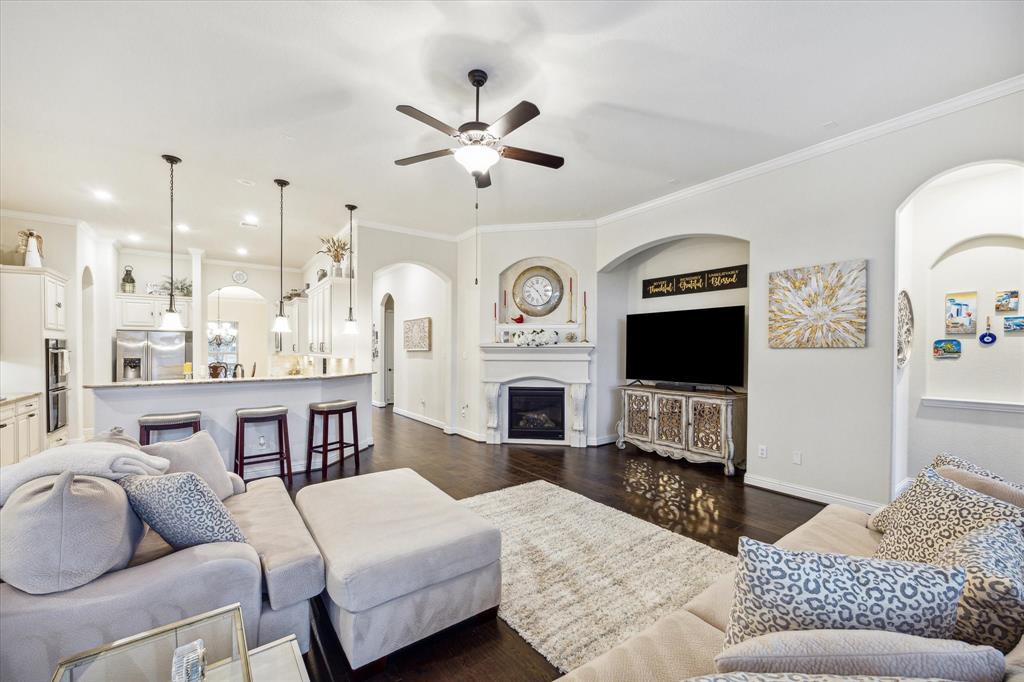 6615 Cottonwood Crest Lane, Katy, Texas image 10