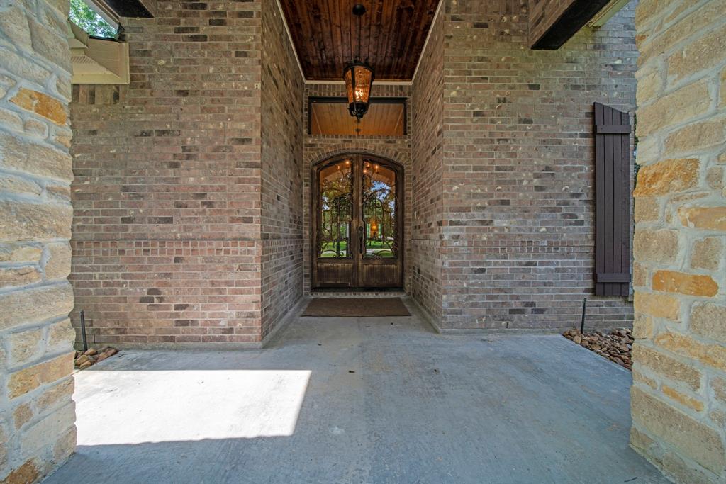 261 Ridge Lake Drive