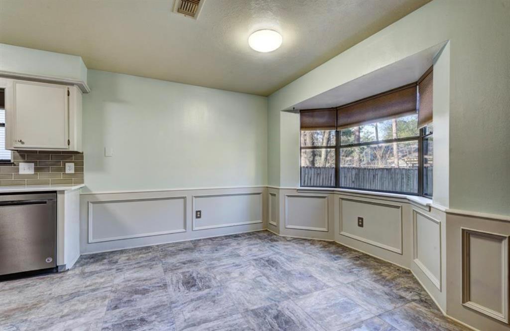 42 Dew Fall Court, The Woodlands, Texas image 11