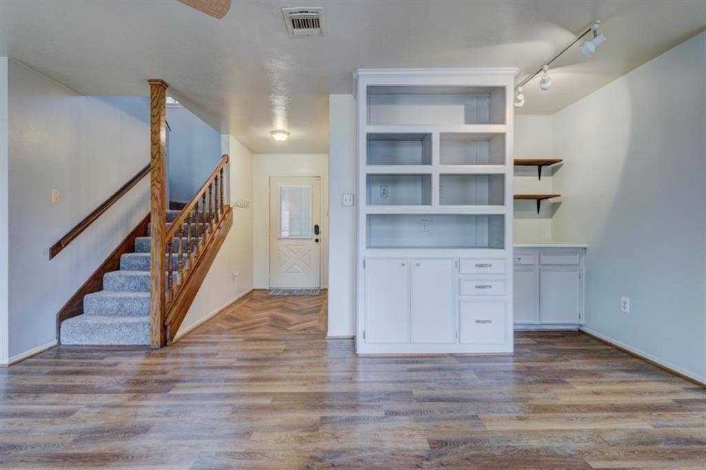 42 Dew Fall Court, The Woodlands, Texas image 8