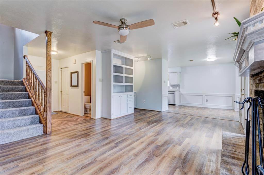 42 Dew Fall Court, The Woodlands, Texas image 6