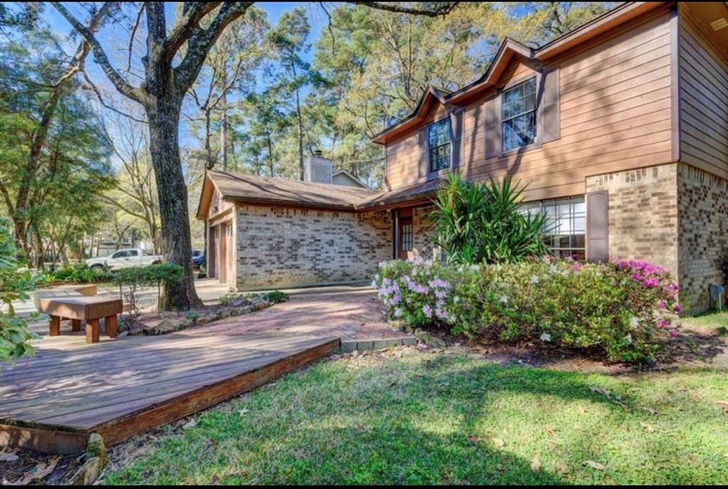 42 Dew Fall Court, The Woodlands, Texas image 3