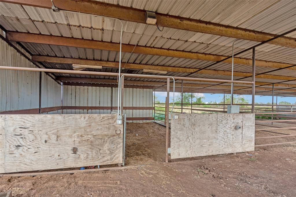 2218 Hintz Road, Sealy, Texas image 33