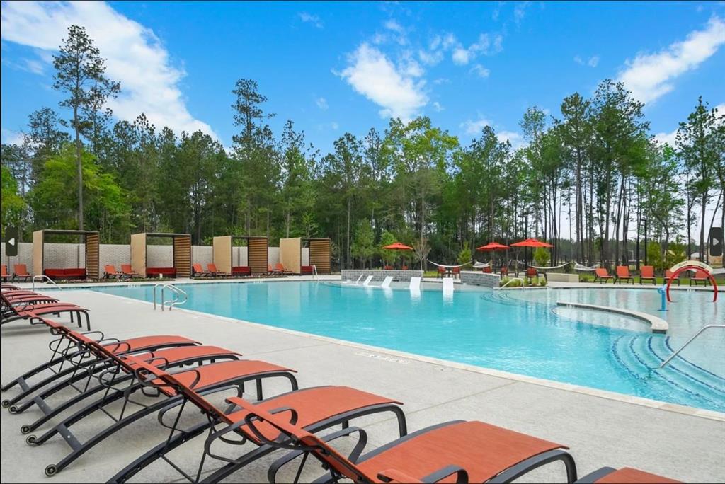 16643 Sterling Cliff Drive, Conroe, Texas image 12