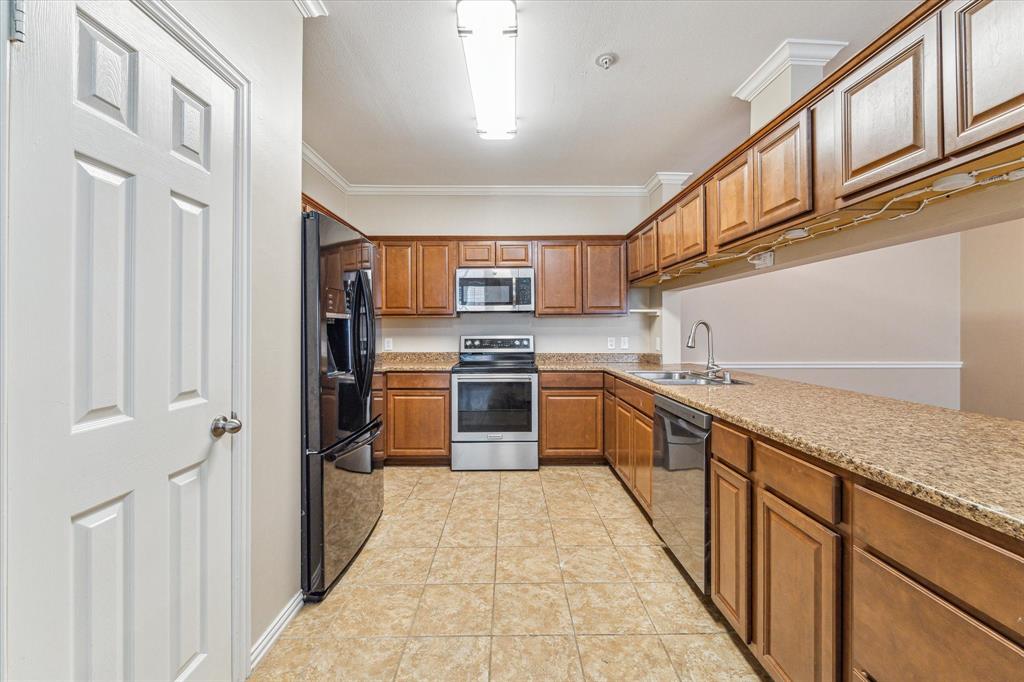 2111 Welch Street B103