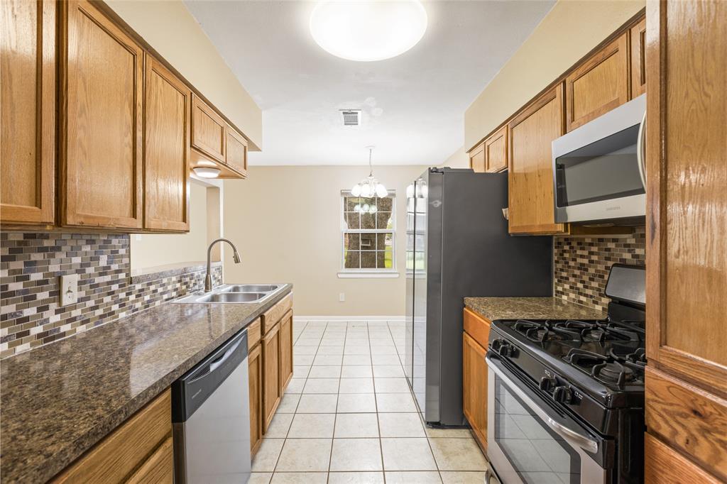 1101 E Rutgers Lane, Deer Park, Texas image 12