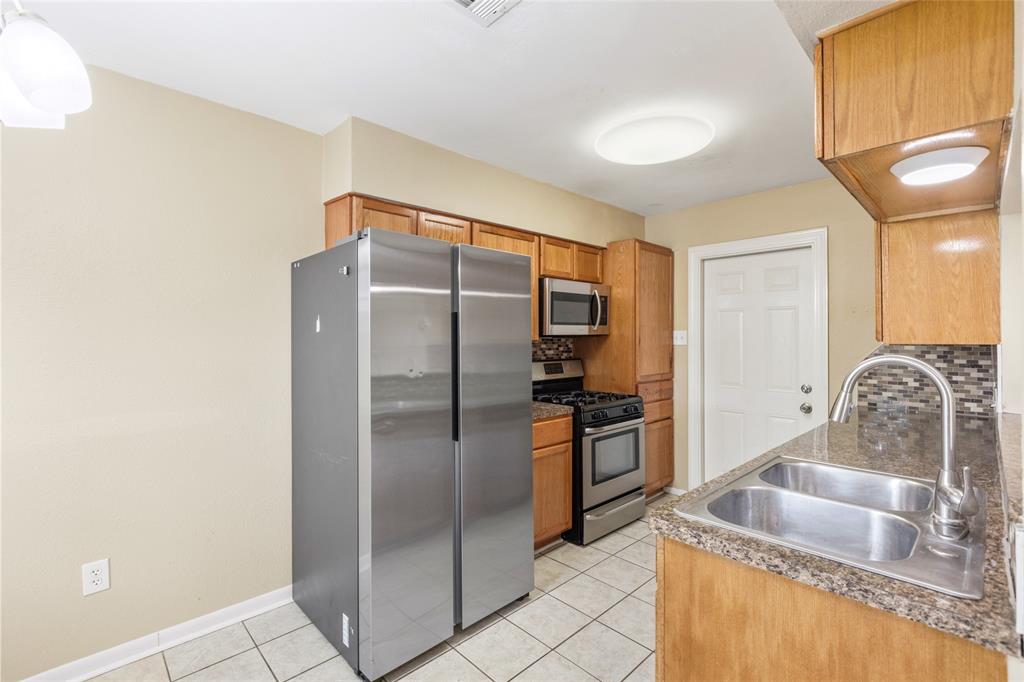 1101 E Rutgers Lane, Deer Park, Texas image 14